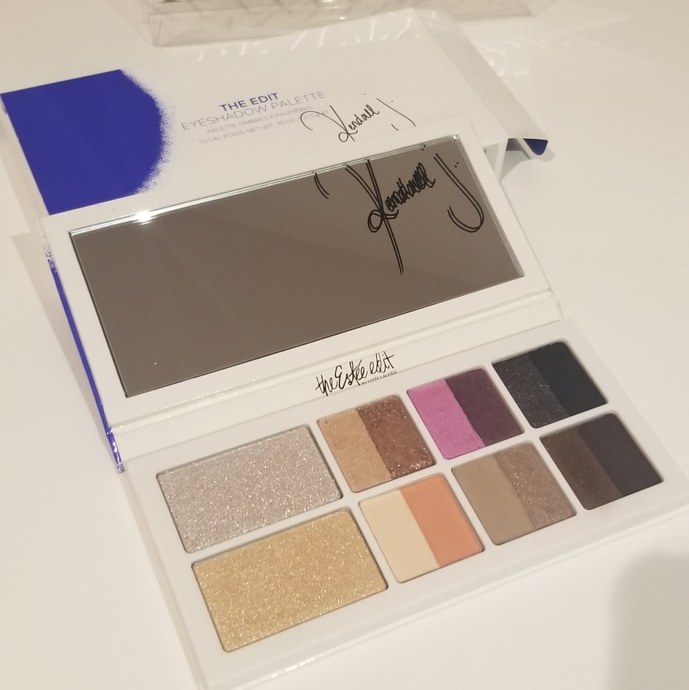 Eyeshadow palette Estee Lauder.